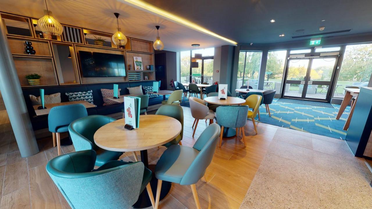 Hotel By Ihg 4*