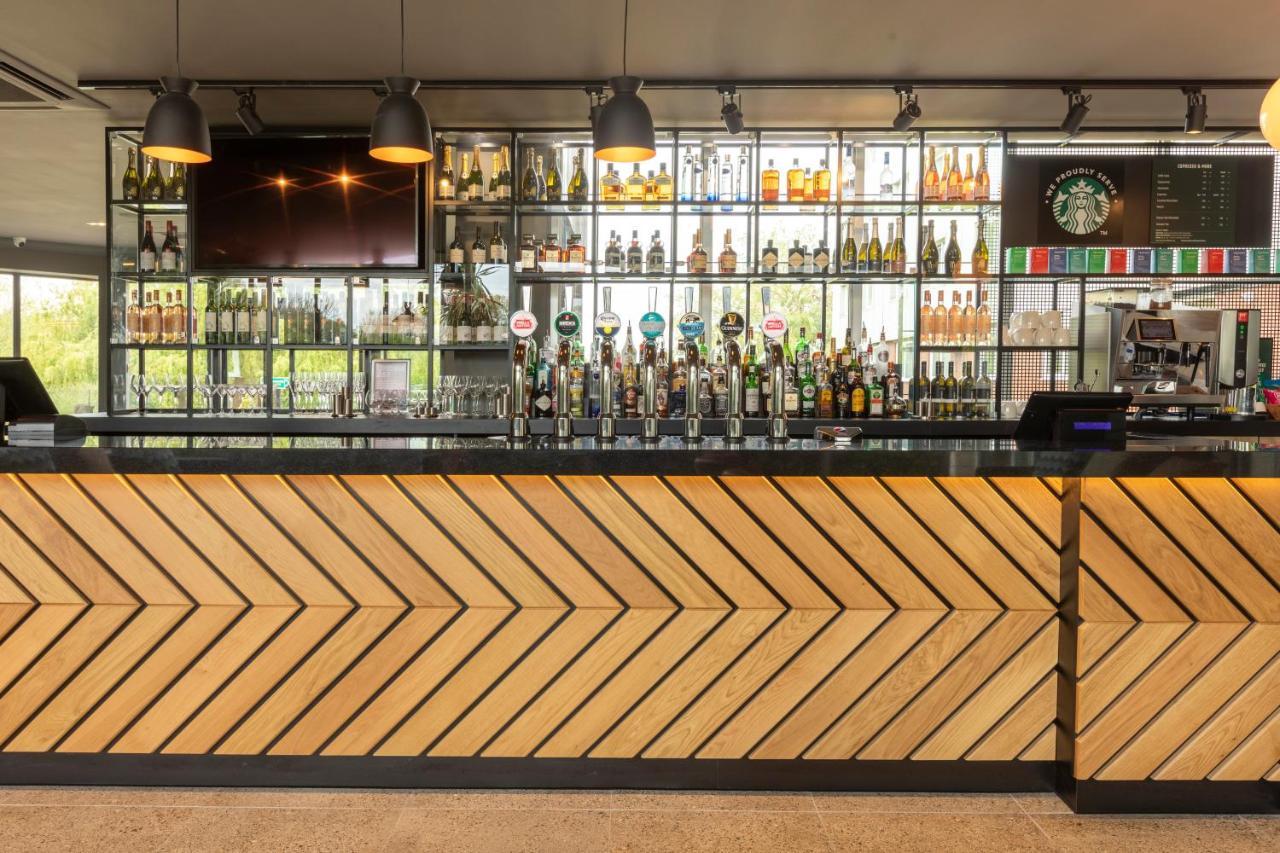 Hotel By Ihg Basildon (Essex)