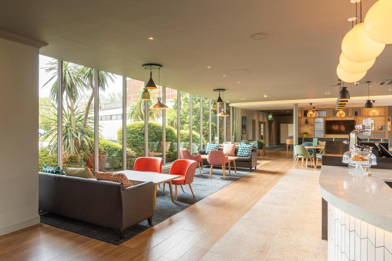Hotel By Ihg