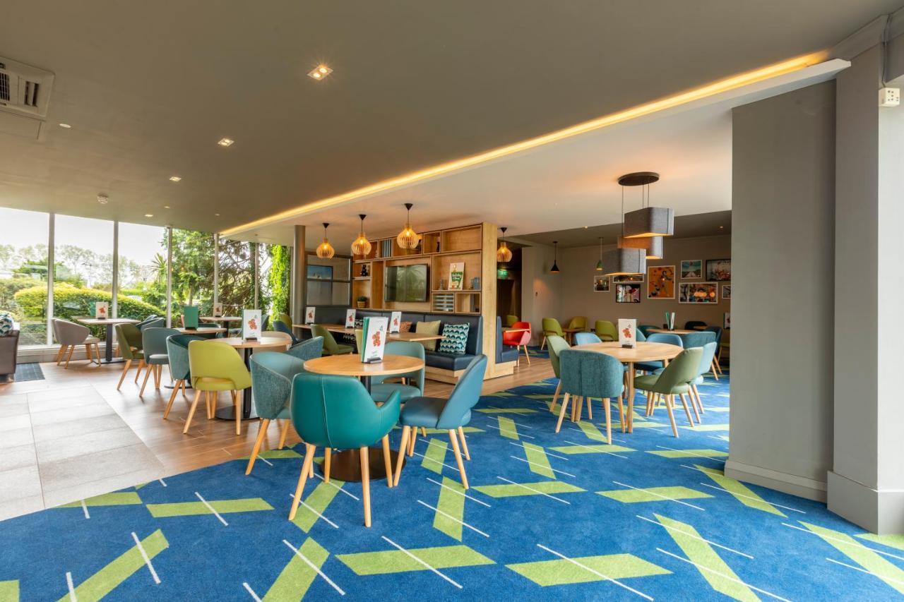 By Ihg Basildon (Essex)